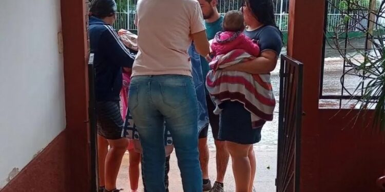 “Tuve mucho miedo de no poder salvarla porque la corriente empujaba mucho”