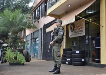 Por presunto contrabando de neumáticos allanaron una gomería de Oberá