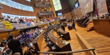 Rovira a los jóvenes: “El futuro es de ustedes”