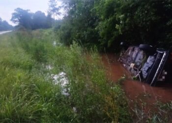 Perdió el control en la ruta 14 y volcó