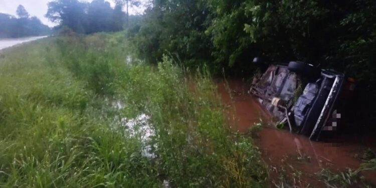 Perdió el control en la ruta 14 y volcó