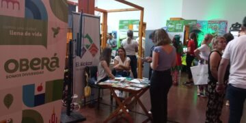 Feria de Turismo de Misiones | El intendente de Oberá invitó a participar de los eventos de fin de año y los atractivos turísticos que ofrece la ciudad