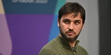 Gobernador de JxC demandó a Milei por la eliminación del subsidio al transporte