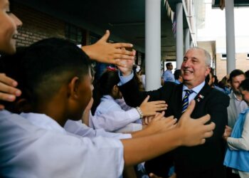 LA ESPERANZA SE LLAMA EDUCACIÓN