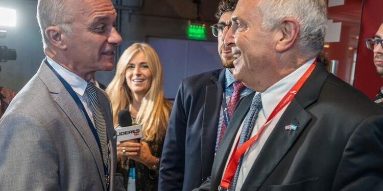 Carlos Arce se reunió con Marc Stanley para impulsar proyectos de innovación