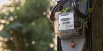 Nación bajó el tope de consumo de luz con subsidio