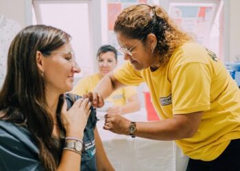 Passalacqua destacó que la vacunación contra el dengue se realiza con recursos propios de la provincia