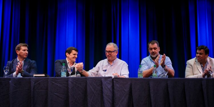 EN NOMBRE DEL PUEBLO