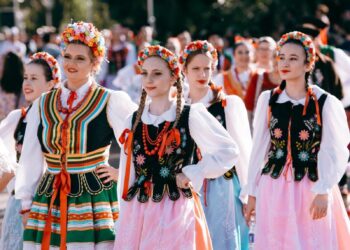 Oberá se prepara para la 44° Fiesta Nacional del Inmigrante: “La fiesta se convirtió en un símbolo para toda la Argentina”, destacó el gobernador Passalacqua