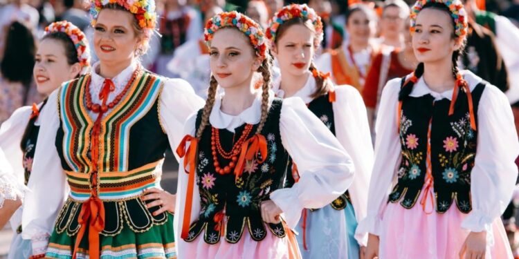 Oberá se prepara para la 44° Fiesta Nacional del Inmigrante: “La fiesta se convirtió en un símbolo para toda la Argentina”, destacó el gobernador Passalacqua