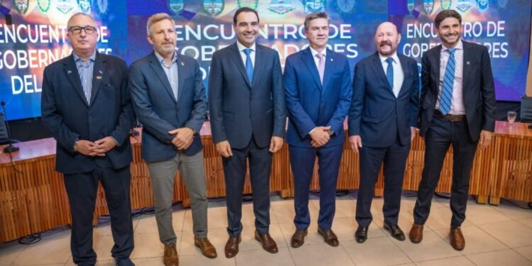 Cumbre del Litoral: los gobernadores de Misiones y otras cinco provincias sellaron un histórico pacto para fortalecer el federalismo y la integración regional