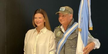 Micaela Gacek: «Es esencial reconocer a todos los argentinos, tanto de la sociedad militar como civil, que participaron en la Guerra de Malvinas. Son verdaderos héroes»