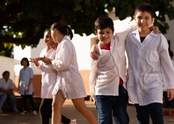 EL GOBIERNO DE MISIONES INSTA A LAS FAMILIAS A COMPLETAR LA VACUNACIÓN Y LOS CONTROLES DE SALUD ANTES DEL INICIO DE UN NUEVO CICLO LECTIVO