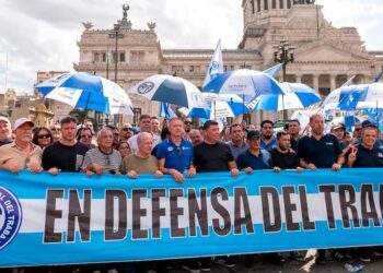 Revés para el Gobierno | La Justicia suspendió 83 artículos de la reforma laboral tras una presentación de la CGT y advirtió sobre el riesgo de “daños irreparables”
